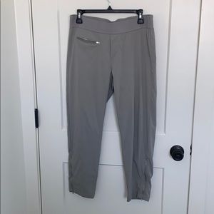 Athleta Mod Trekkie Crop